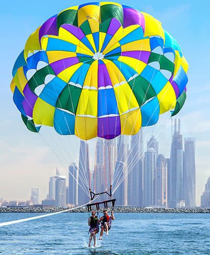 15 Mints Parasailing in Dubai